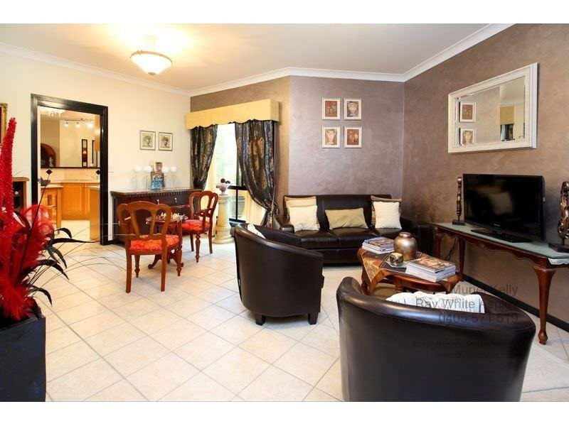 18 Goodman Close, Mcdowall QLD 4053