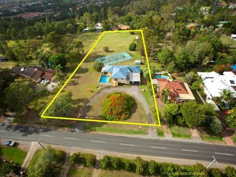 222 Graham Road, Bridgeman Downs QLD 4035