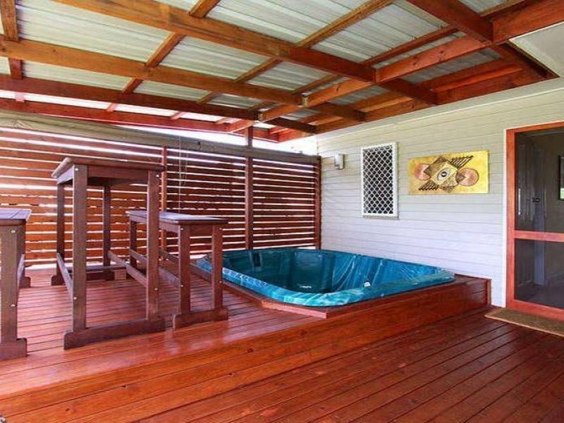 61 Nearra Street, Deagon QLD 4017