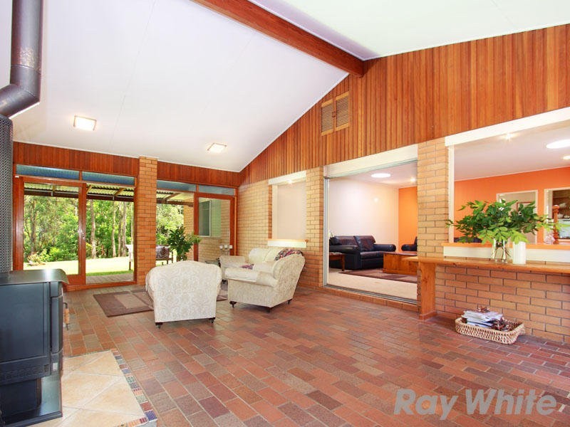 63 Neville Road, Bridgeman Downs QLD 4035