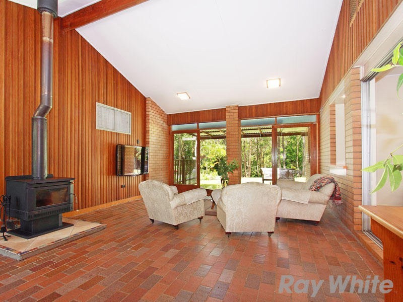 63 Neville Road, Bridgeman Downs QLD 4035