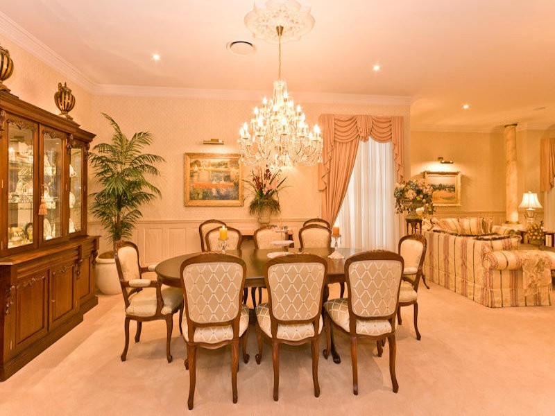 130 Camelot Place, Bridgeman Downs QLD 4035