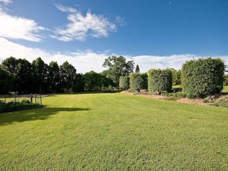 2073 Roghan Road, Bridgeman Downs QLD 4035