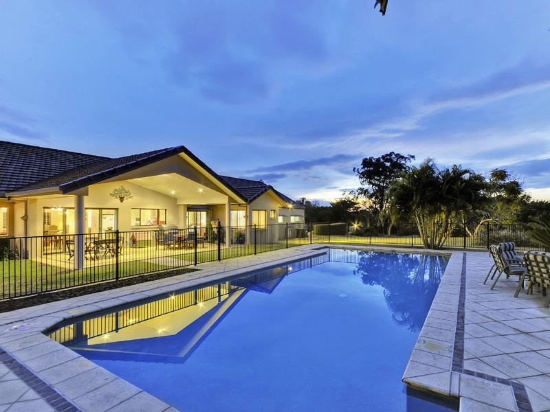 2073 Roghan Road, Bridgeman Downs QLD 4035