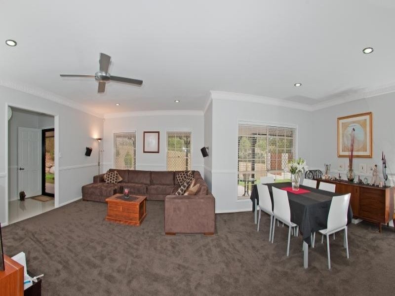 17 Forest Court, Albany Creek QLD 4035