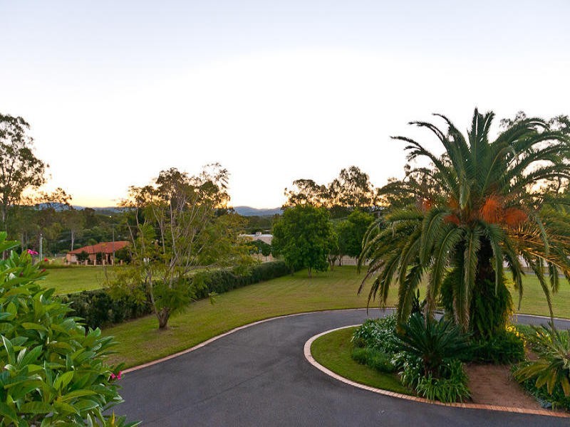 45 Priestley Road, Bridgeman Downs QLD 4035