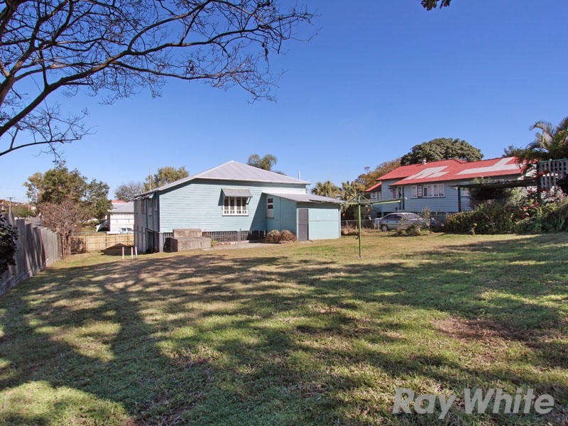 14 Arnott Street, Kedron QLD 4031