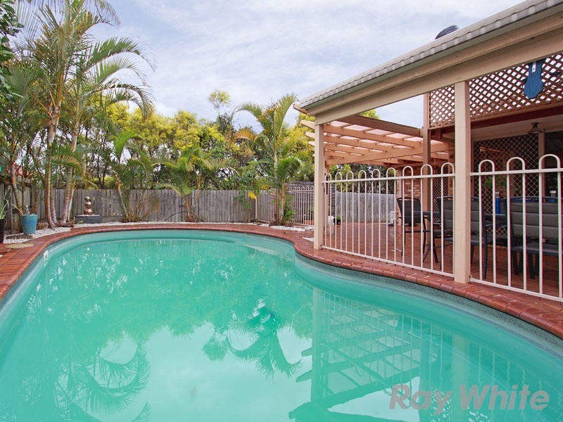 35 Oxford Crescent, Bridgeman Downs QLD 4035