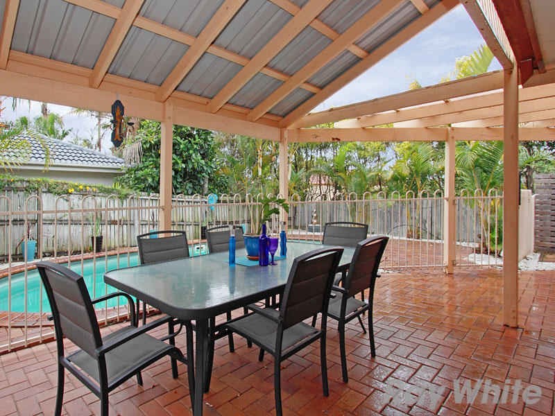 35 Oxford Crescent, Bridgeman Downs QLD 4035