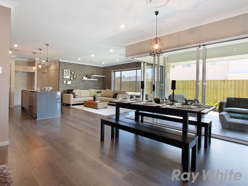 25 Hollow Crescent, Narangba QLD 4504