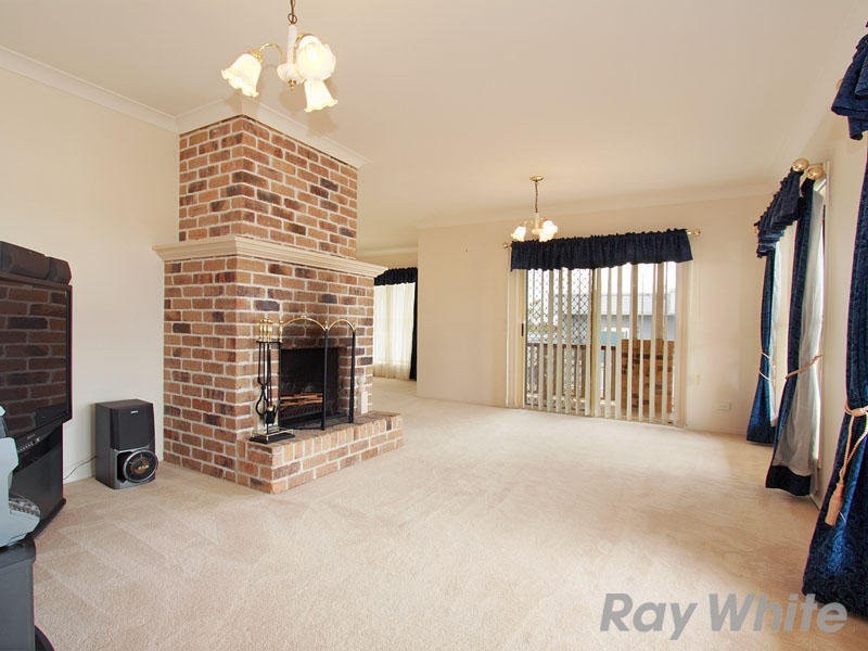 21 Saturn Crescent, Bridgeman Downs QLD 4035