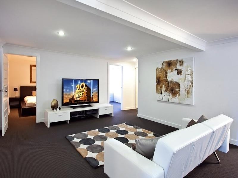 61 Picasso Crescent, Carseldine QLD 4034