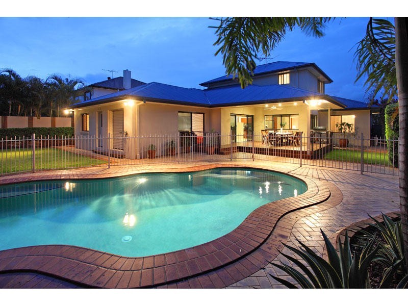 4 Montalcino Place, Bridgeman Downs QLD 4035