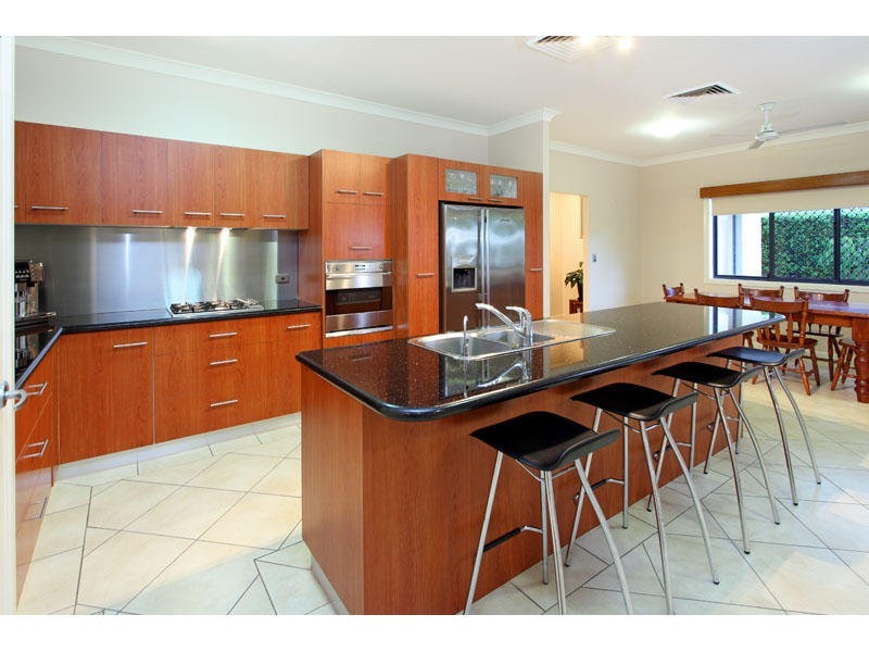 4 Montalcino Place, Bridgeman Downs QLD 4035
