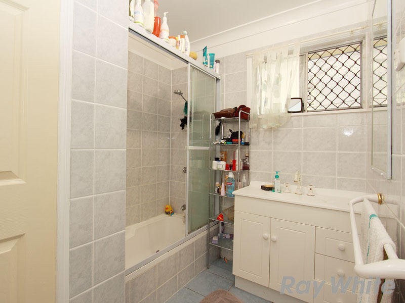 9 Ferguson Street, Albany Creek QLD 4035