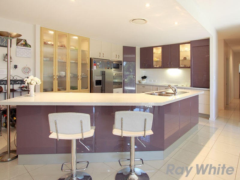 15 Cerbaia Close, Bridgeman Downs QLD 4035