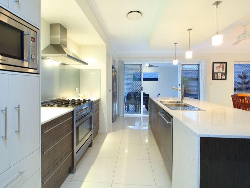 14 Cassia Street, Bridgeman Downs QLD 4035