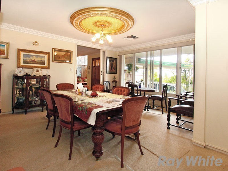 8 Ridley Road, Bridgeman Downs QLD 4035