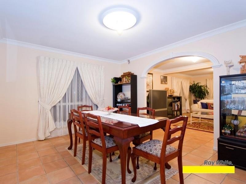 73 Halleys Crescent, Bridgeman Downs QLD 4035