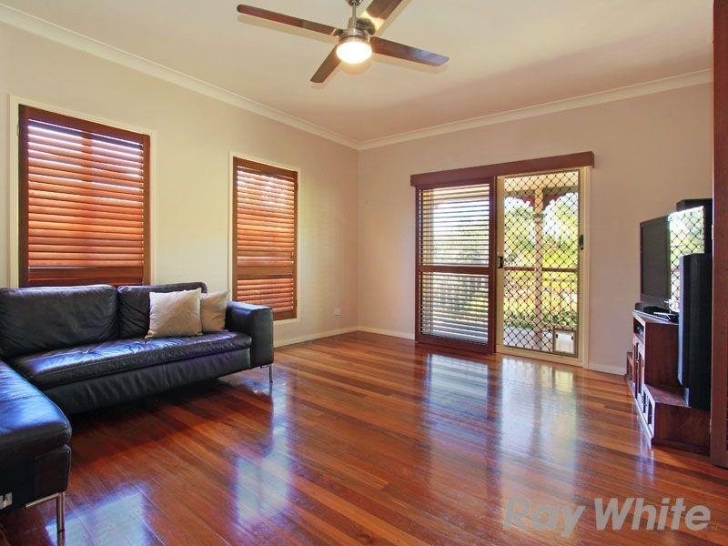 3 Redford Crescent, Mcdowall QLD 4053