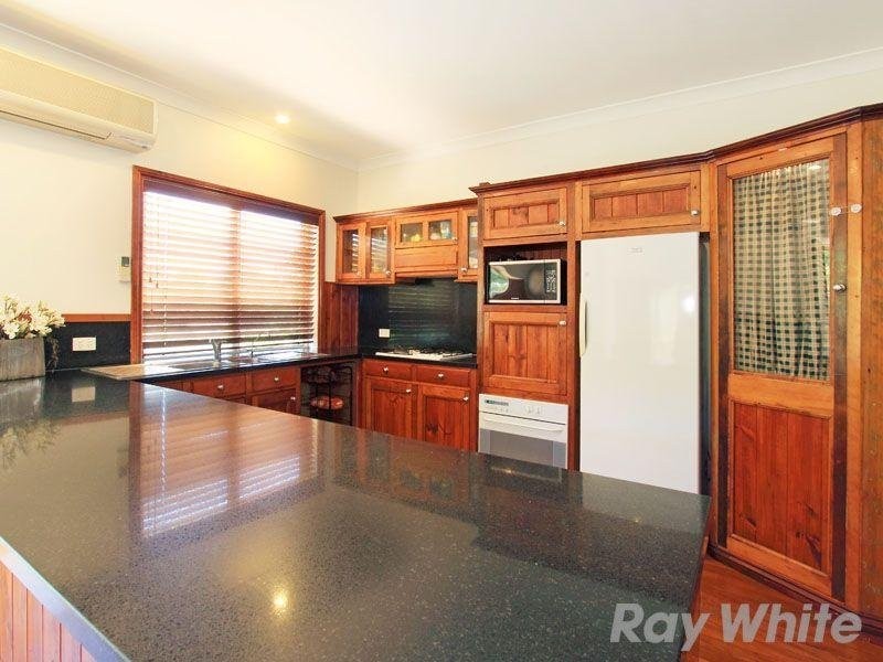 3 Redford Crescent, Mcdowall QLD 4053