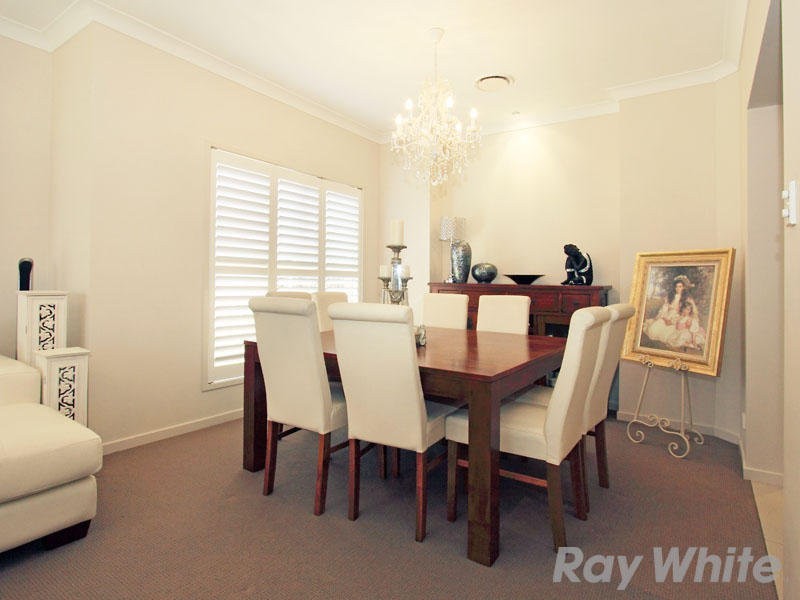 63 Petrie Crescent, Aspley QLD 4034