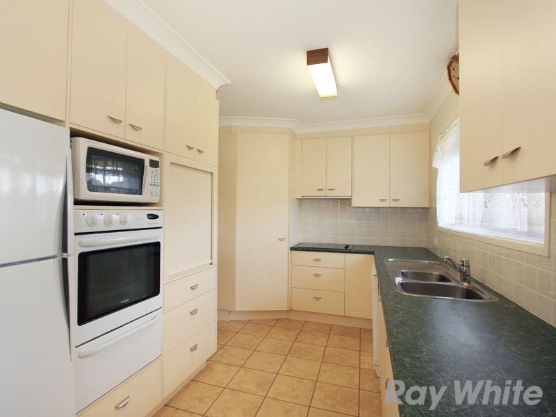 27 Denver Road, Carseldine QLD 4034