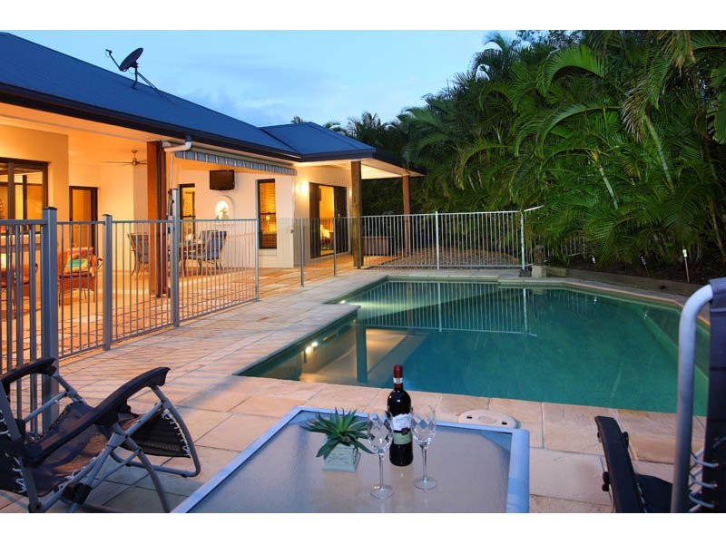 6 Travorten Drive, Bridgeman Downs QLD 4035