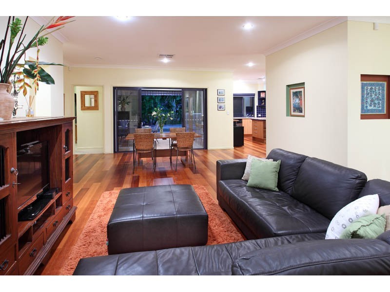 6 Travorten Drive, Bridgeman Downs QLD 4035