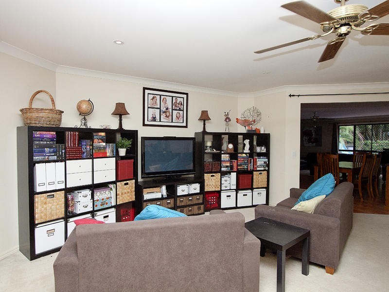 42 Lancewood Drive, Albany Creek QLD 4035