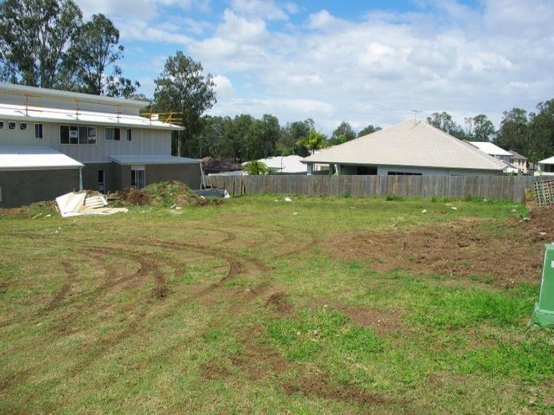 6 Seeana Crescent, Bridgeman Downs QLD 4035