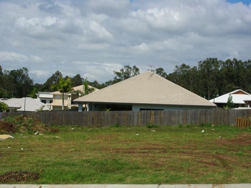 6 Seeana Crescent, Bridgeman Downs QLD 4035