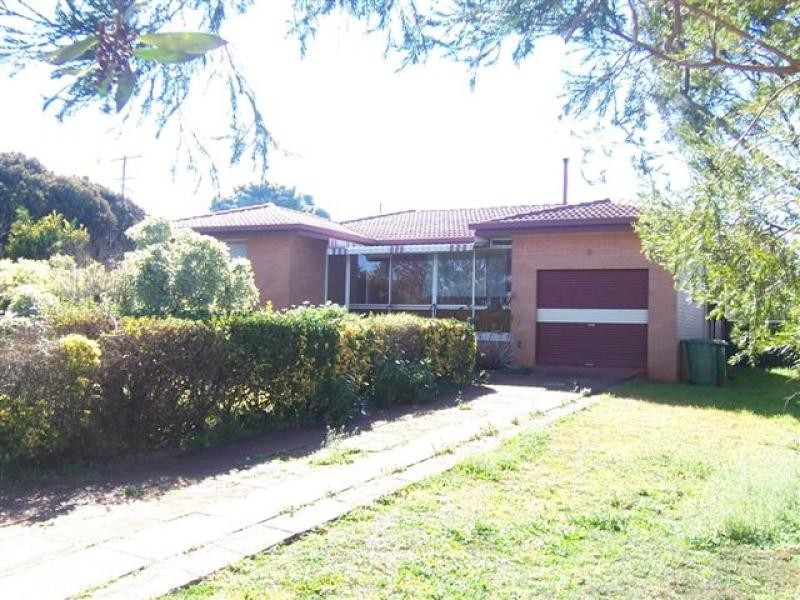 3 Cessna Street, Wilsonton QLD 4350
