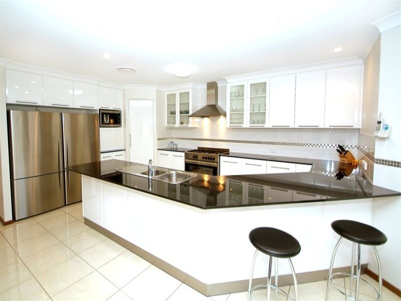 1 Emily Court, Highfields QLD 4352