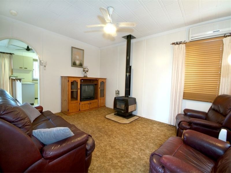 2 Walsh Street, Harlaxton QLD 4350
