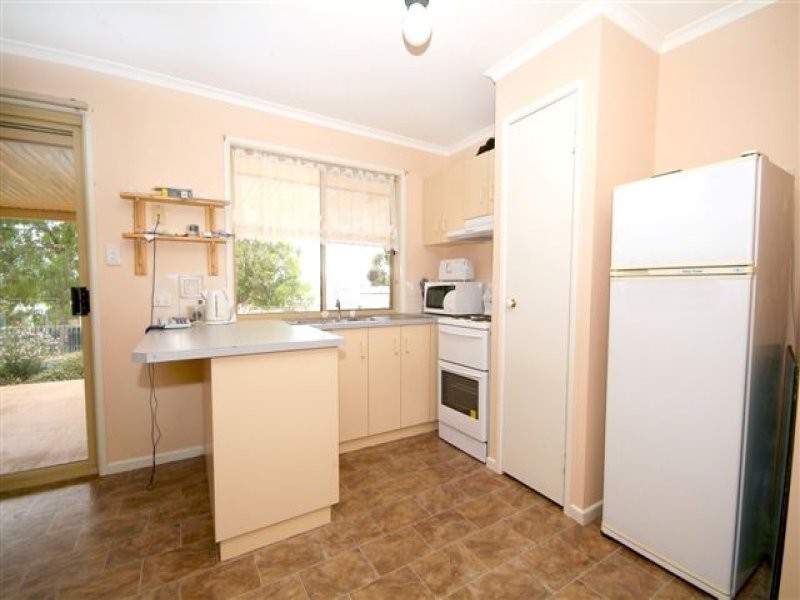 8 Beechcraft Court, Wilsonton QLD 4350