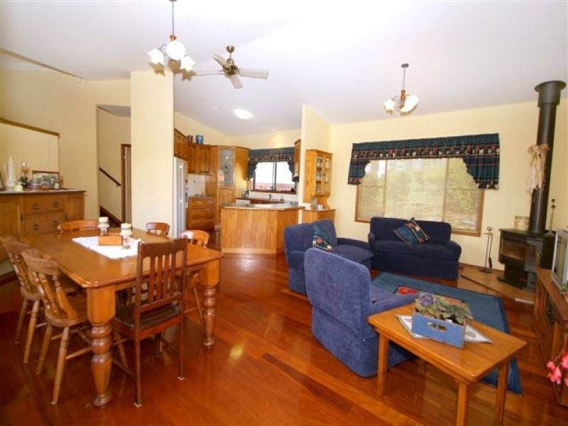 6 High Street, Highfields QLD 4352