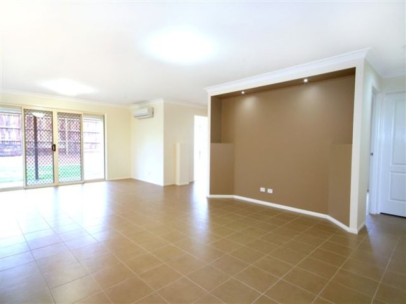 16 Honeyeater Drive, Highfields QLD 4352