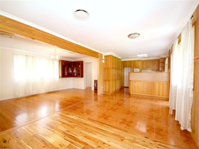 15 Clearview Street, Rockville QLD 4350