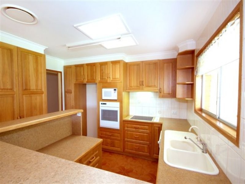 15 Clearview Street, Rockville QLD 4350