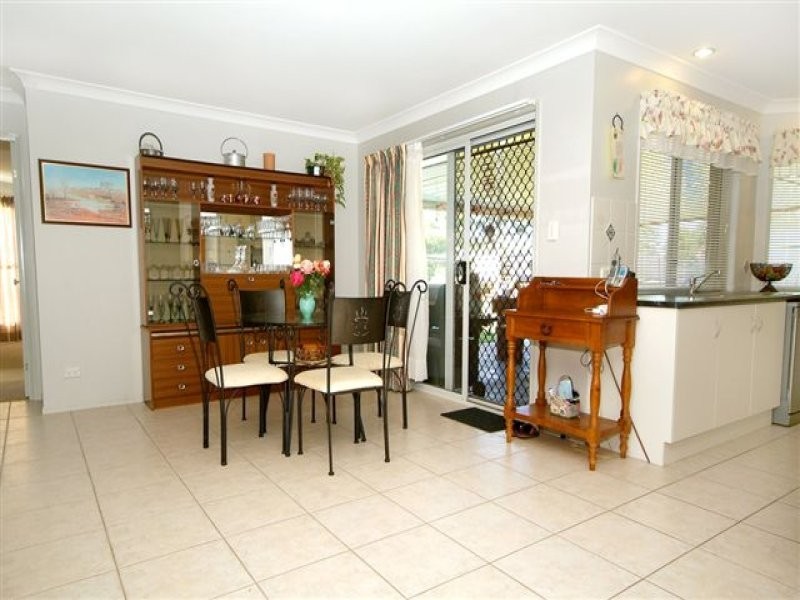 8 Tara Court, Highfields QLD 4352