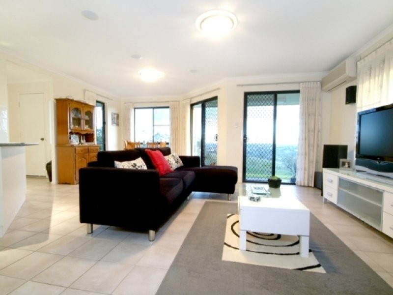 23 McShane Drive, Mount Kynoch QLD 4350