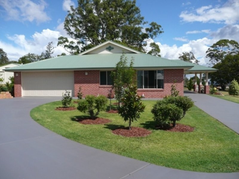 5 Berghofer Drive, Highfields QLD 4352