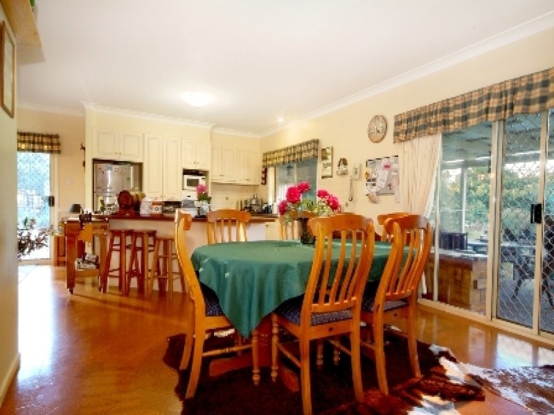 6 Clarke Road, Highfields QLD 4352