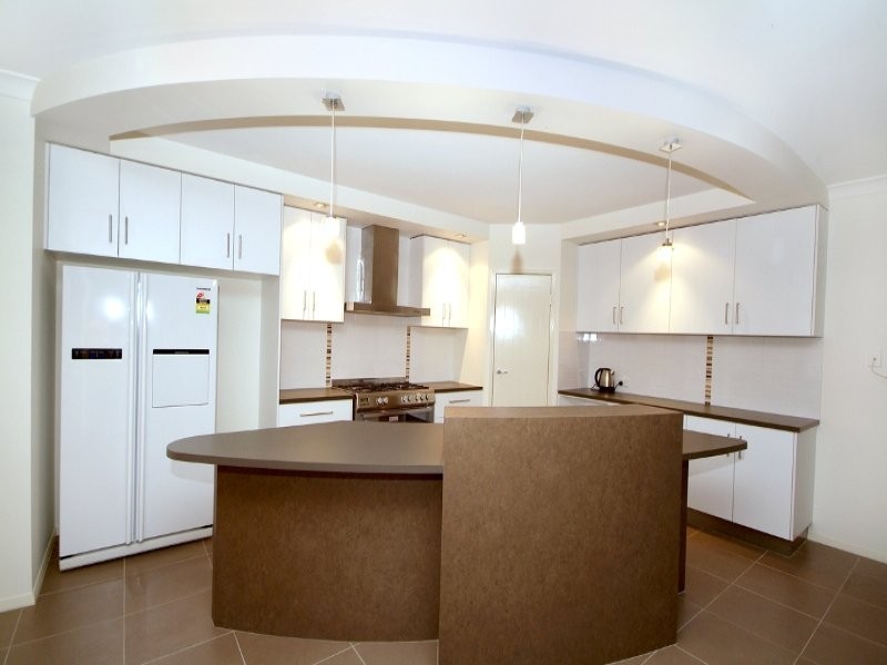 30 Manooka Crescent, Highfields QLD 4352