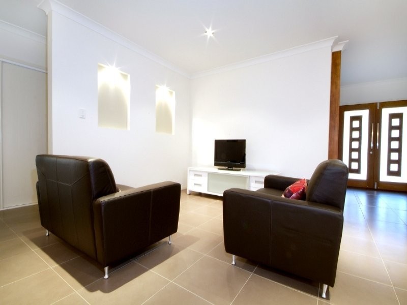 30 Manooka Crescent, Highfields QLD 4352