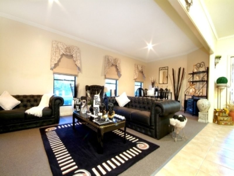 17 Diosma Drive, Highfields QLD 4352