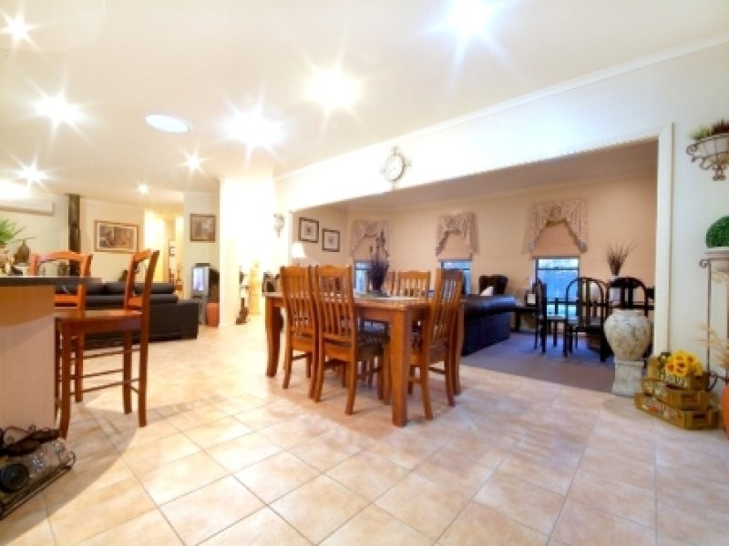 17 Diosma Drive, Highfields QLD 4352