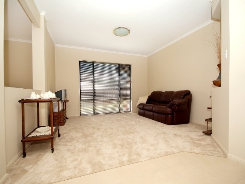 16 Manooka Crescent, Highfields QLD 4352