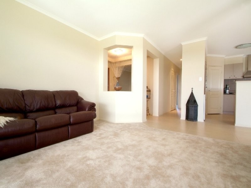 16 Manooka Crescent, Highfields QLD 4352